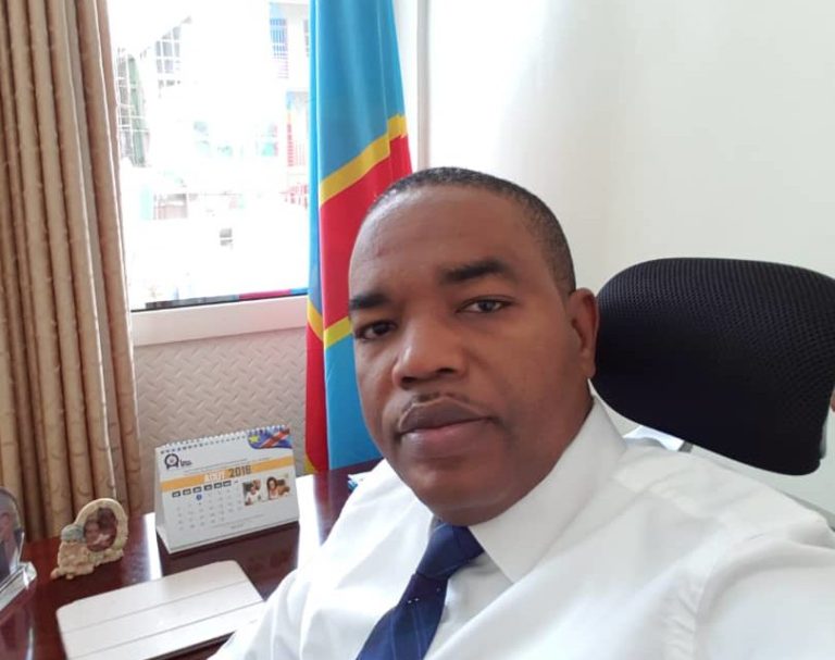 RDC/Sud-Kivu : Plus de 33.000 signatures déjà pour la pétition exigeant le départ du Gouverneur Théo Ngwabidje